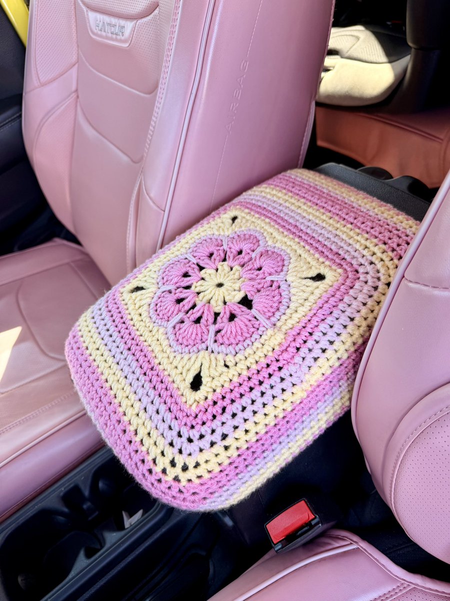 kelli 🌸 tweet media