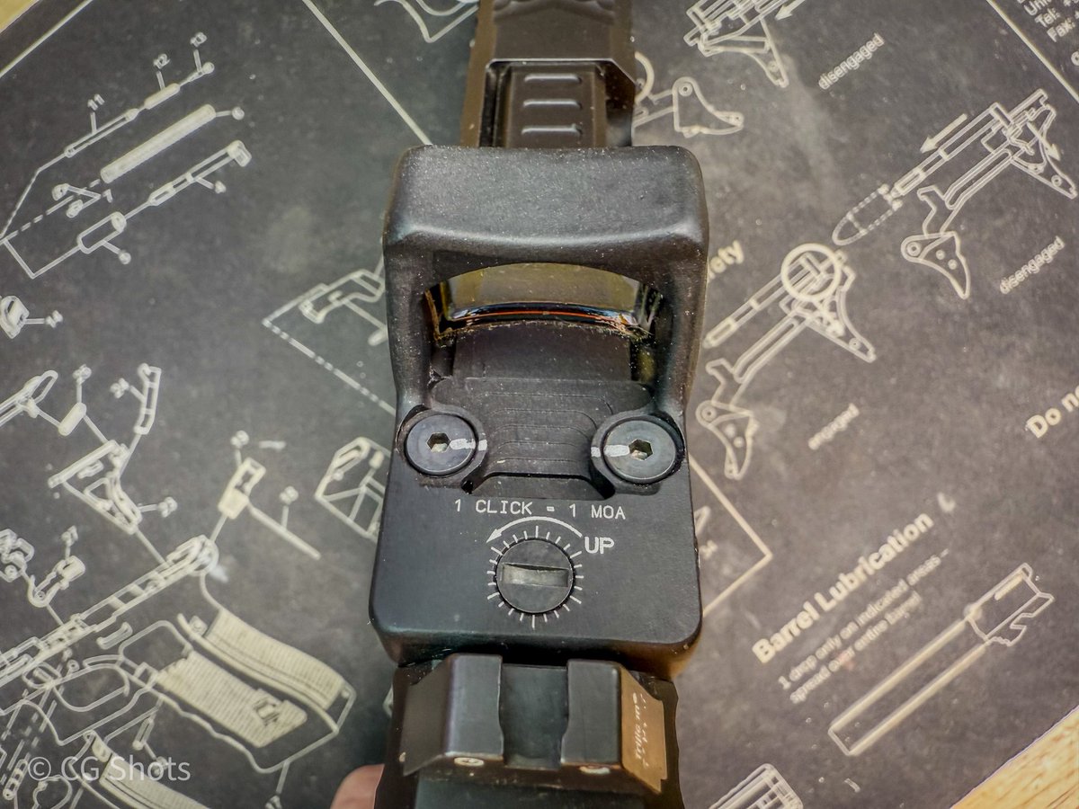 christian_grest's tweet image. It was time… my Trijicon RMR on my old Brownells P80 build was needing replaced. My Magna Tip set doing its thing. Who else witness marks their optic screws? My Lynx Defense battery box has been working out great too… #trijicon #glock #lynxdefense #brownells #brand_hashtag