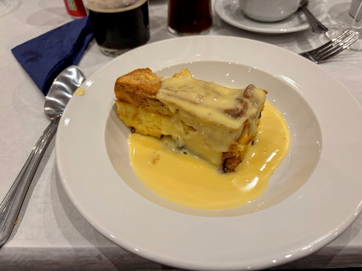 thecraftbloke's tweet image. The 2nd Degree was performed close to perfection last night. The candidate nailed it! And an exquisite Festive Board afterwards, with an amazing atmosphere of camaraderie and good banter. #freemasonry #brotherhood