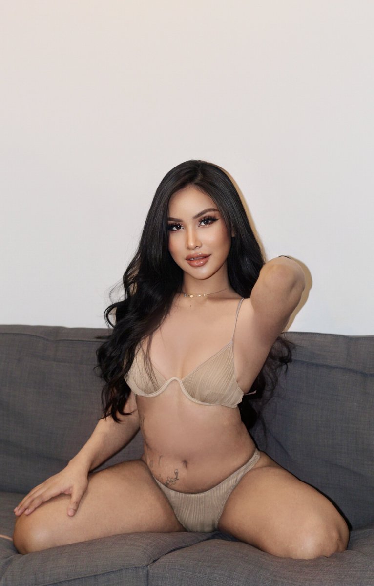 xeniqma's tweet photo. #ladyboy_in_riyahd #ladyboy_riyadh #ladyboy_top_bottom_Riyadh #ladyboy_both_in_Riyadh https://t.co/J9nkI5Qf4e