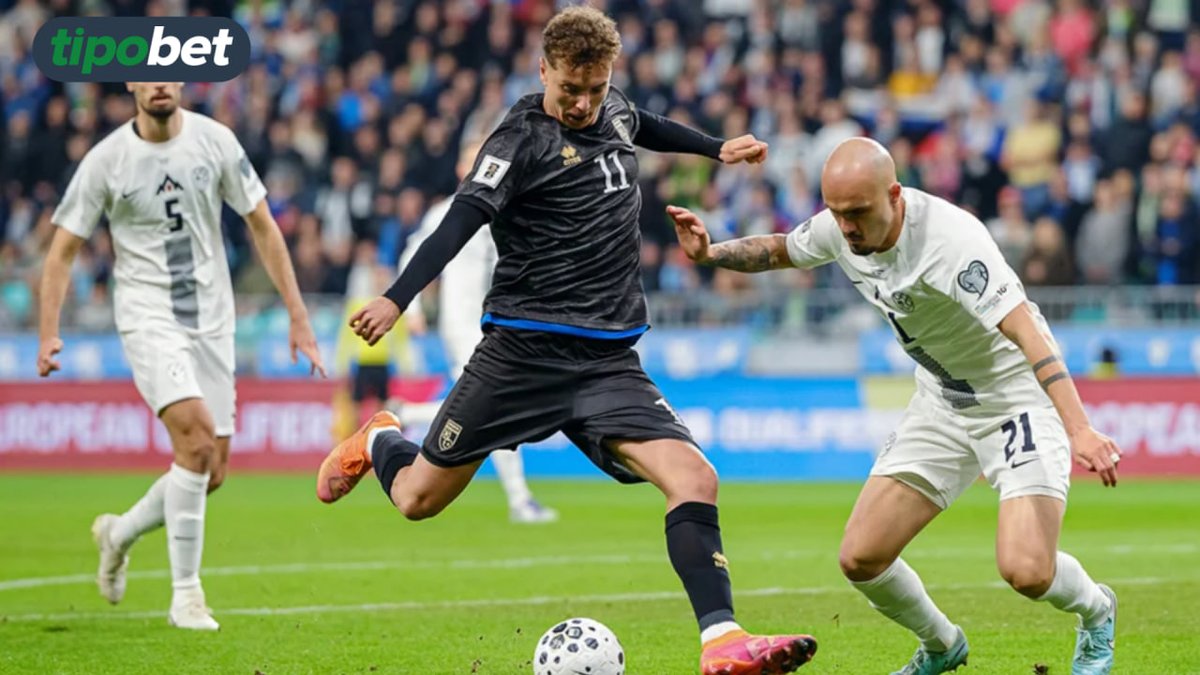 🇹🇷 Fenerbahçe’den forvete yeni hedef

🟢 Fenerbahçe SK, yaz transfer dönemi için Fisnik Asllani’yi gündemine aldı.

🟢 TSG Hoffenheim forması giyen genç forvet için sarı-lacivertlilerin yaz aylarında resmi adım atabileceği konuşuluyor.