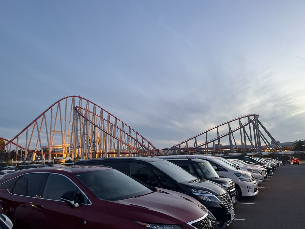 TravisBarker tweet media