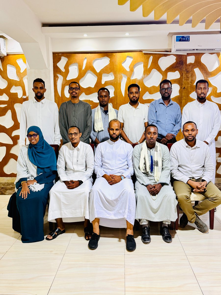 SomJapanAlumni's tweet photo. Som-Japan 🇯🇵🇸🇴 Alumni Network held its 2nd annual Iftar, bringing together alumni who studied in Japan through MEXT, JICA, and the Joint Japan/World Bank Scholarship Program.
A meaningful evening of reunion, reflection, and stronger diplomatic ties between Somalia and Japan. https://t.co/tNLaZ0u92v