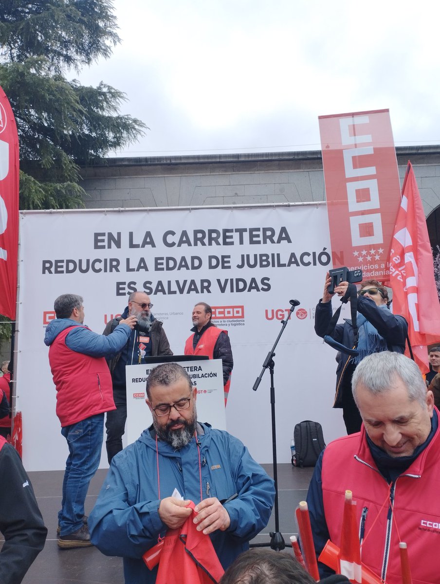 JUAN JOSE REGATOS #NOalaGuerra tweet media