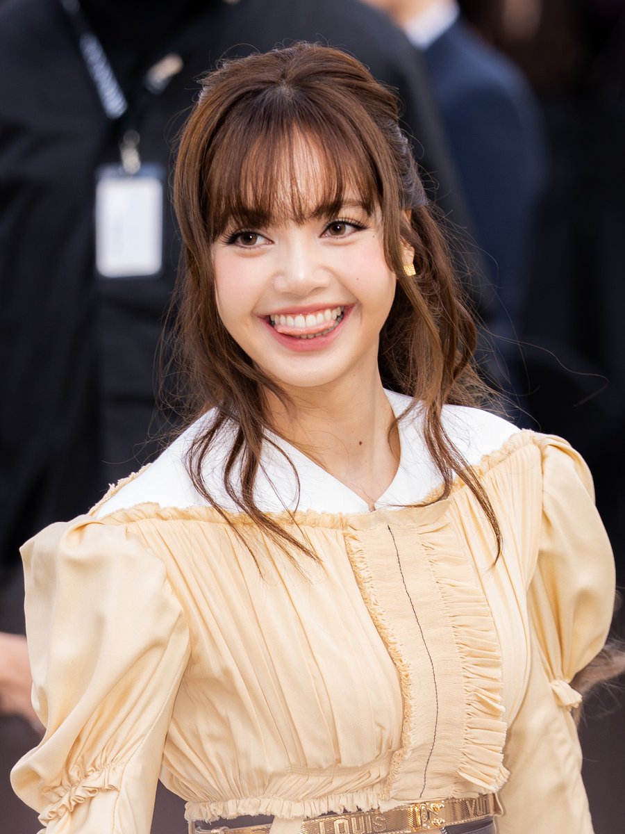 มีแต่คำว่าน่ารักเต็มไปหมดดด
Cr ig guilaume_bsre
LISA LOUIS VUITTON FW26
#LISAxLouisVuitton
#LVFW26xLISA #LVFW26