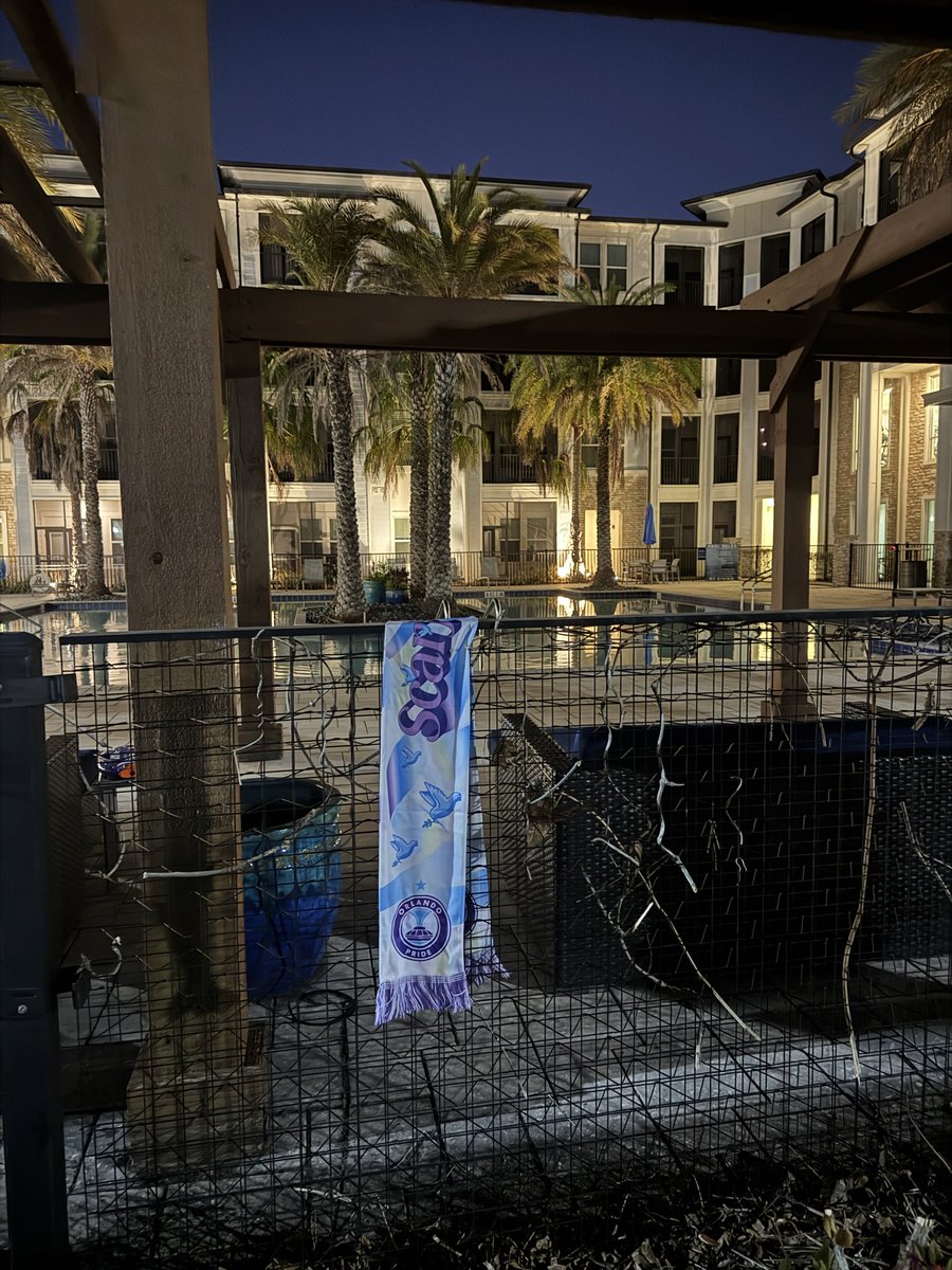 taiscotta's tweet photo. #PepsiScarftheCity @teamcityorlando @orlpride https://t.co/WUfR4319Ch