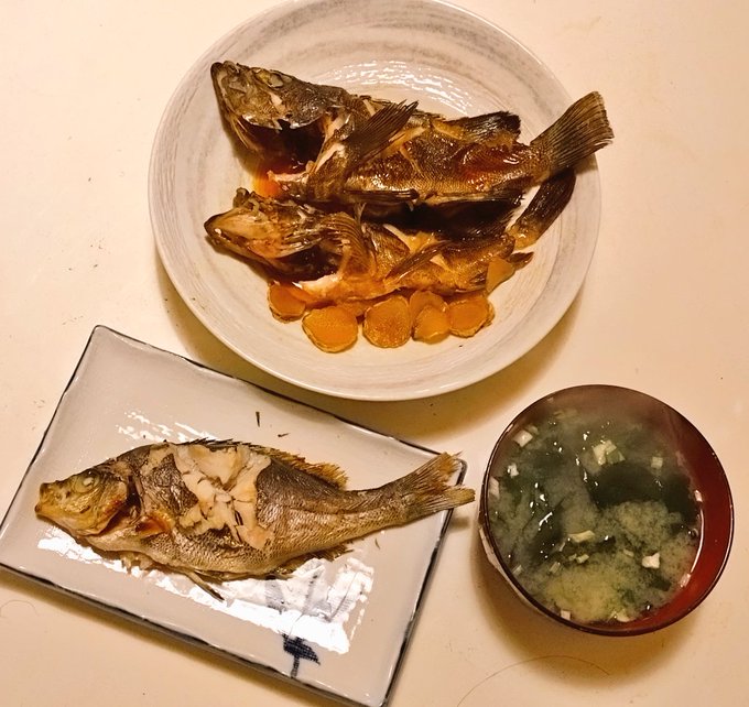 今日の晩飯

メバルとガシラの煮付け
ウミタナゴの塩焼き
味噌汁 