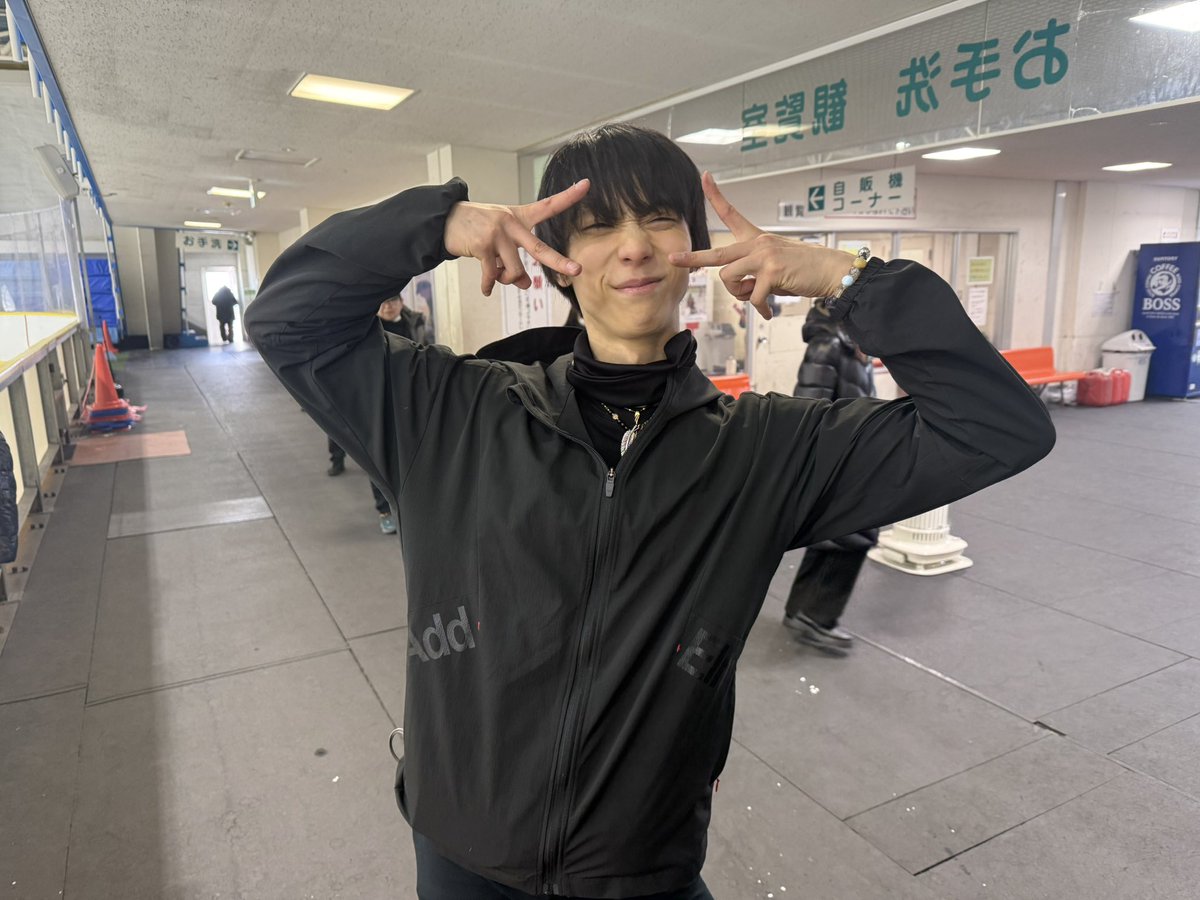 jasonbskates's tweet photo. バイバイ！楽しい思い出をありがとう！またね、ゆず！✌️ https://t.co/YSyEBa3MJF