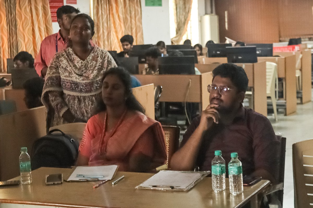 LeadersDesk's tweet photo. Leaders Desk was proud to sponsor Hackathon-2K26 at Sree Sakthi Engineering College.

Our team served as jury members evaluating innovative student pitches and had the honour of presenting the cash prize to the winning team.

Kudos to the organizers and all participants! 🚀 https://t.co/JGGlKkGJWT