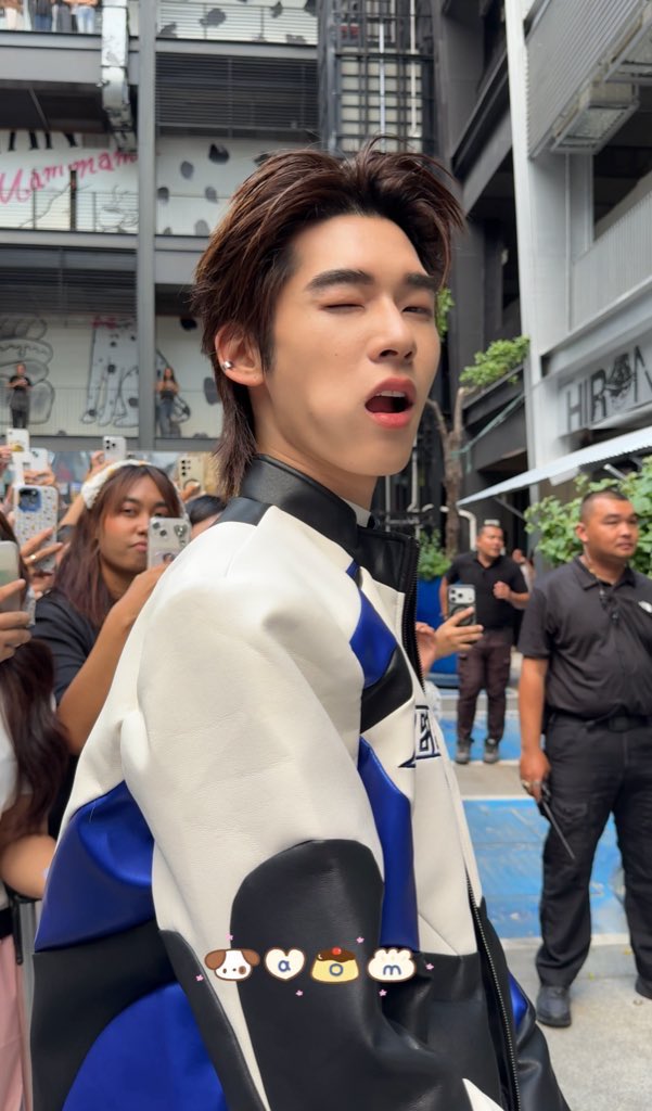 ขอรักหนุ่มตี๋ร้อนในตลอดไป♥️
