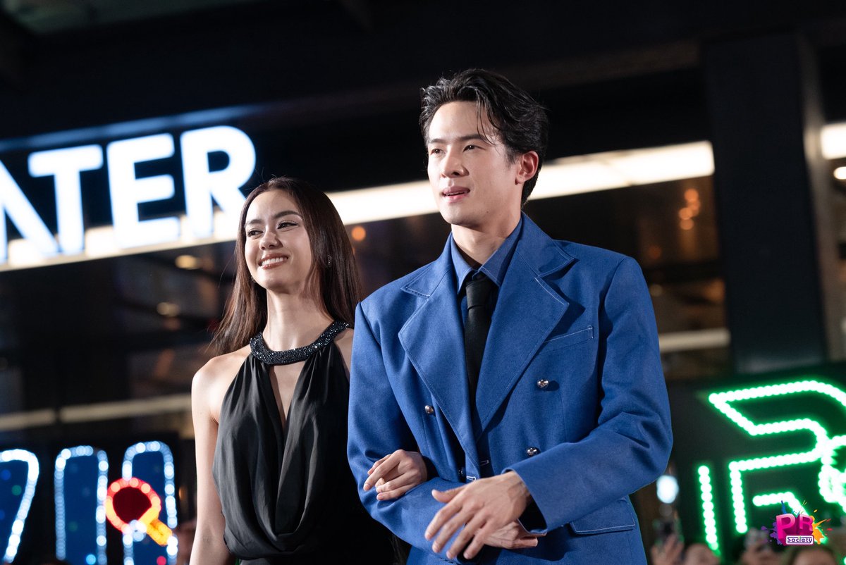 PRSocietyNews's tweet image. ทีมสองหัวใจมาแล้วค่าา น่าติดตามสุด ๆ ไปเลย 

JAMESPIE CH3 X SIAM PARAGON
AMANDA CH3 X SIAM PARAGON 

#jamesma #Amanda_Obdam
#งาน56ปีช่อง3xSiamParagon 
#แถลงข่าว56ปีช่อง3 #SiamParagon