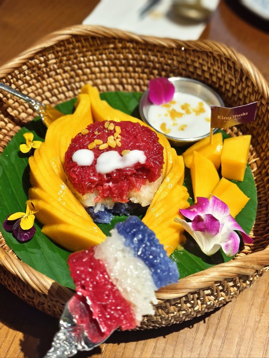 AlejandroCercas's tweet photo. Dive into Thai Street Food Vibes!  Today’s pick: Mango Sticky Rice — sweet ripe mango, coconut-infused rice, drizzled with creamy coconut sauce. A tropical bite that feels like a vacation in every spoonful. Who’s craving this https://t.co/WIaUyRwnfT