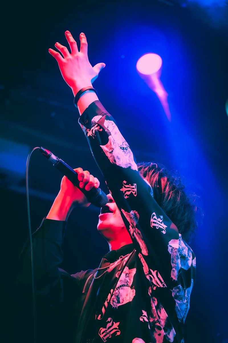 ᵘᵏᵃ tweet media