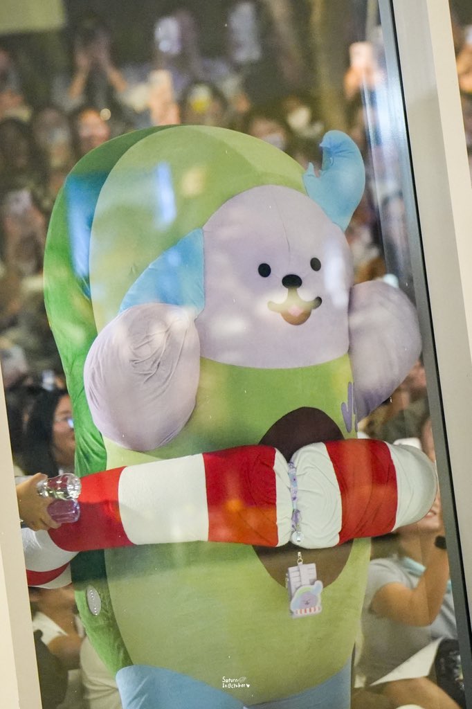 รักรูปนี้มากกกกกกกกกก ฟีลเตอร์ในตาคือไม่มองน้องเป็นมาสคอตเลย แต่มองน้องเป็นเด็กเบบี๋คนนึง น่ารักมากๅๅๅๅๆๅๆๆๅๆๆๆๆ😭😭😭😭😭🤏🏻🤏🏻🤏🏻🤏🏻🤏🏻🤏🏻 #AVOCEAN