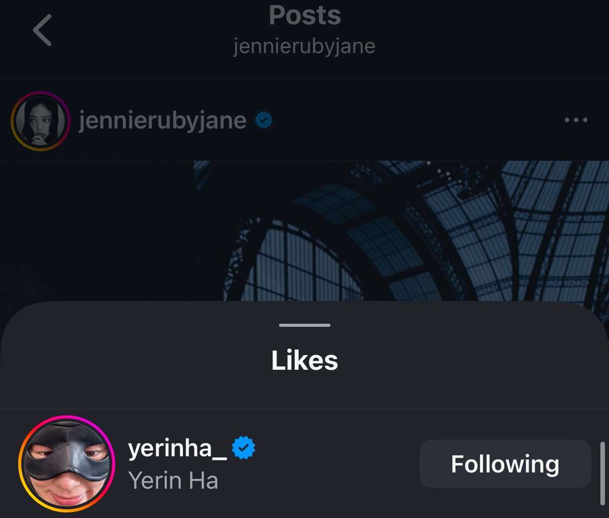 AmericanRubies's tweet image. #SZA liked a video of JENNIE at Chanel today’s show (I’m still thinking about the collaboration)
#GracieAbrams and #YerinHa liked Jennie’s recent instagram posts.

JENNIE CHANEL ICON 
#JENNIExChanelFW26 
#CHANELFallWinter