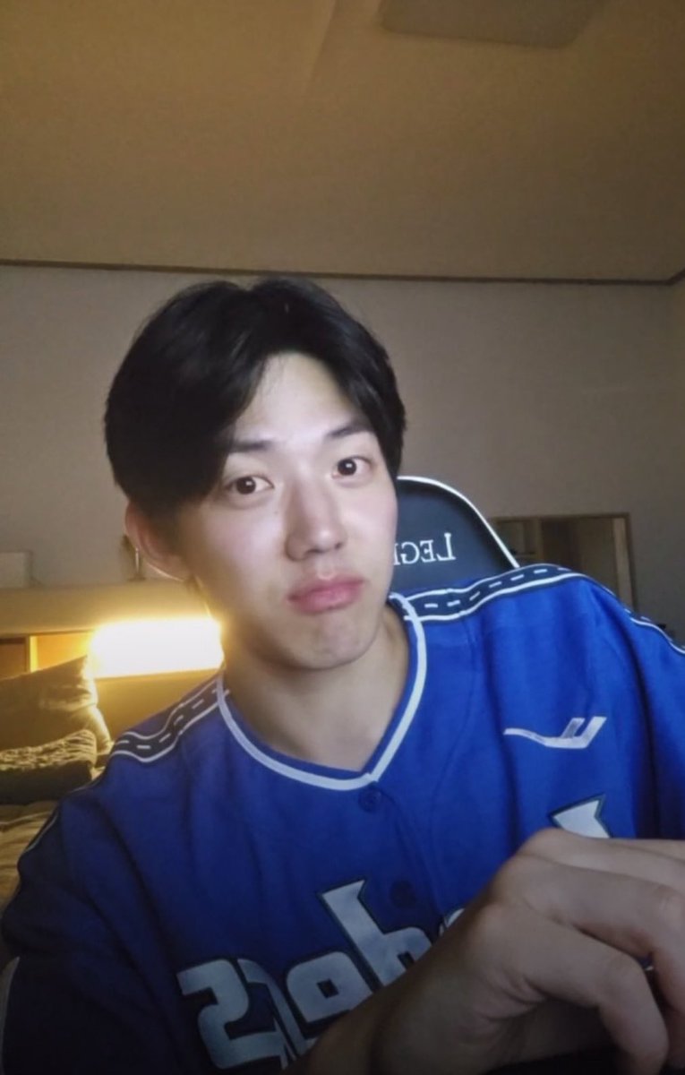 데깅이 tweet media