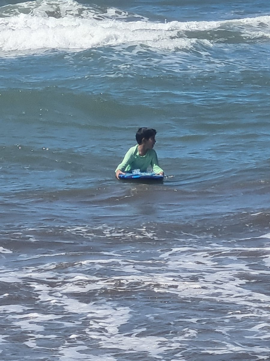 Eugenia Mitchelstein tweet media