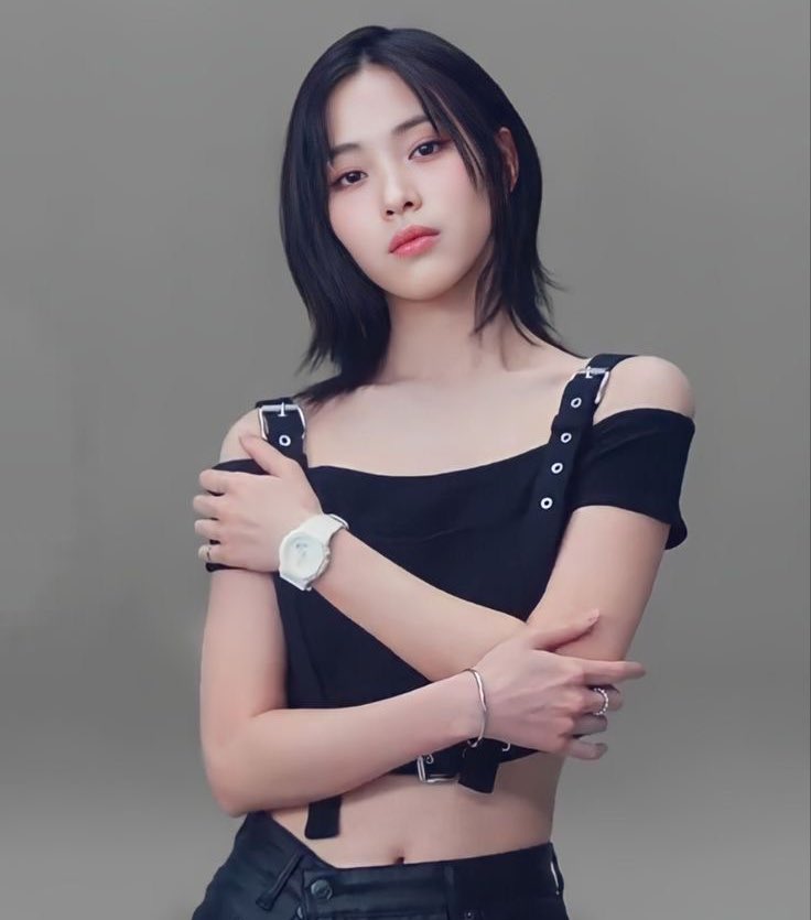 ITZY’s Ryujin has officially been confirmed to join the cast of the film High School Detective.

The movie follows a detective who goes undercover by infiltrating a high school, with the story reportedly featuring a hidden twist that adds an extra layer of intrigue.