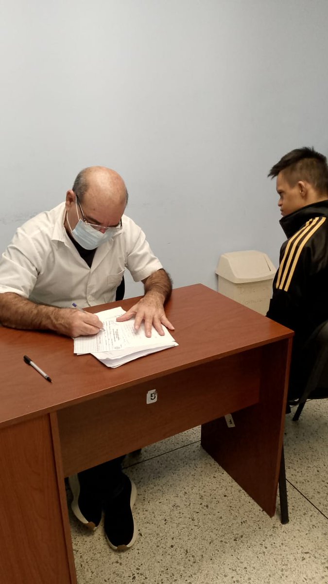 Los colaboradores de Distrito Capital en su labor diaria para fortalecer la salud del pueblo venezolano