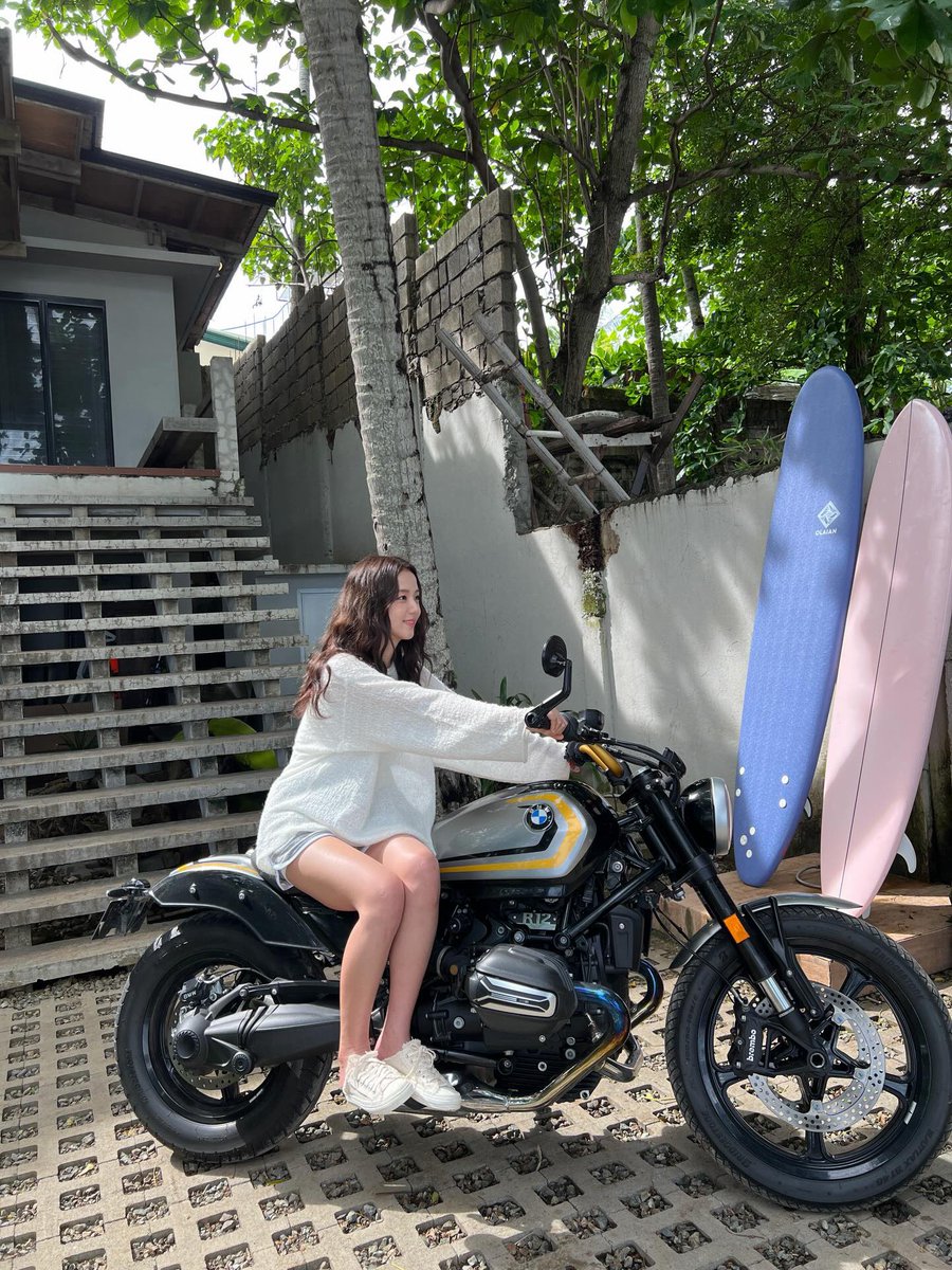 blckpinkpic's tweet photo. JISOO IG UPDATE https://t.co/I2akKwCdMu