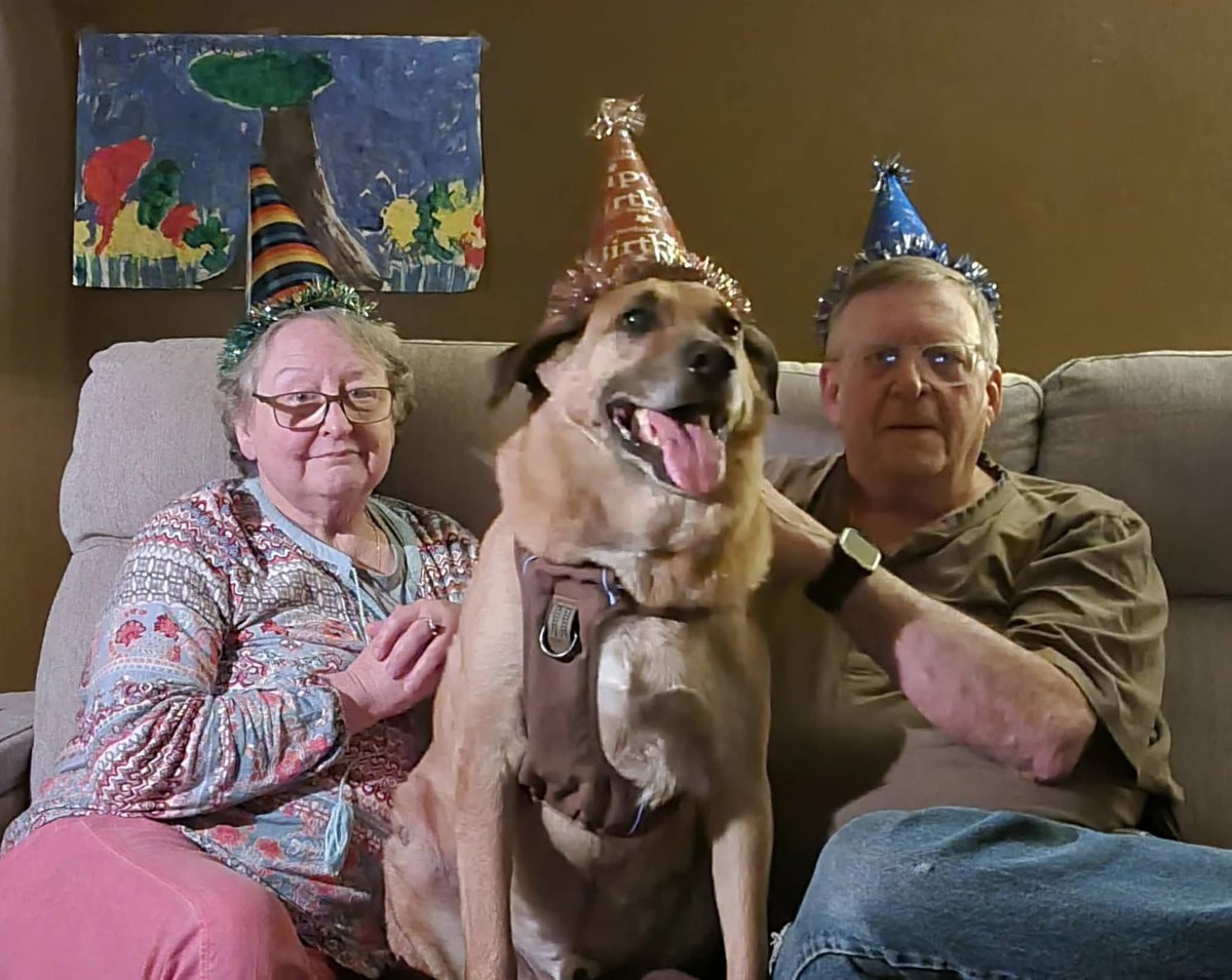 Remember Leo?
Life had not been kind to him.
He was a two time cruelty survivor before finding himself on Corpus Christi’s kill list with a bad groin injury.
Now Leo is adored!
He’s celebrated.
He’s loved.
Happy 9th birthday Leo!!! 💜