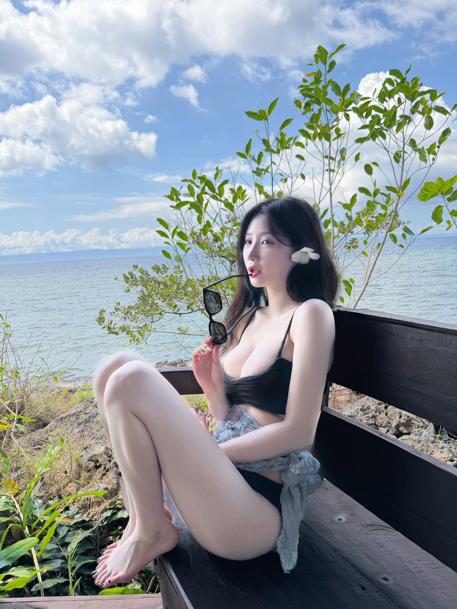 Good Day ☁️💗

https://t.co/Rs6TMWUkl7 https://t.co/RtObo6mj2I