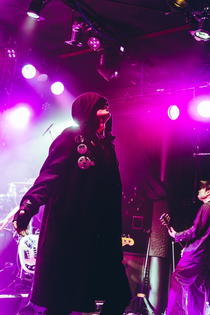 ᵘᵏᵃ tweet media