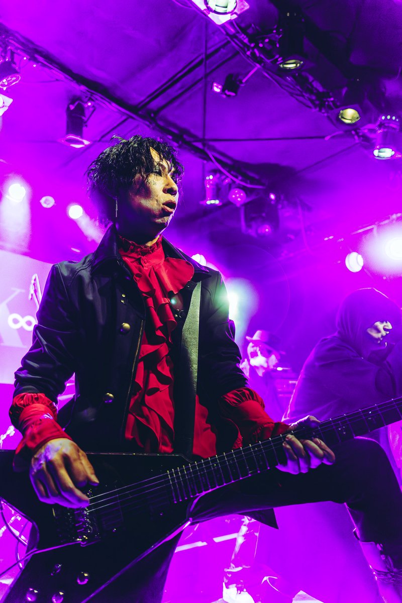 ᵘᵏᵃ tweet media