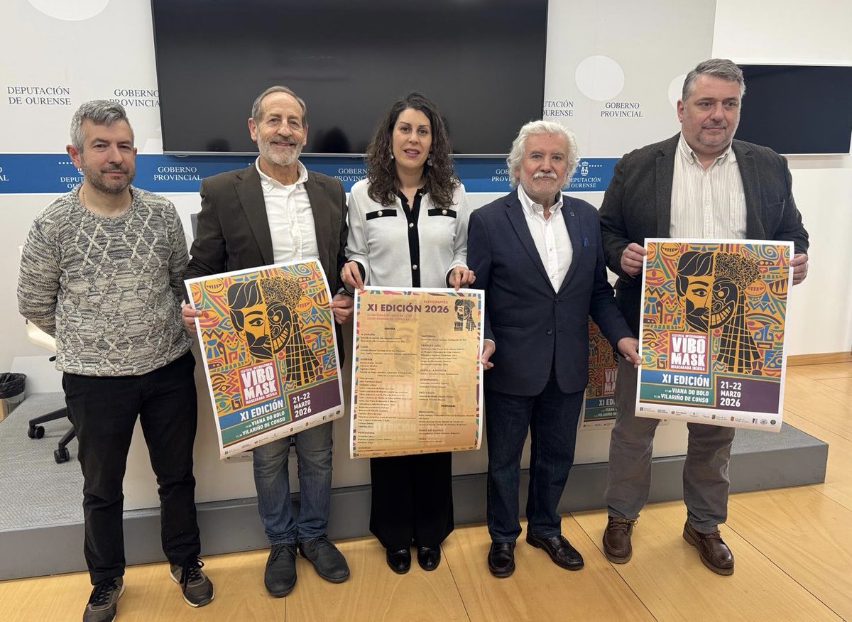 roslufe's tweet photo. No @CCulturalOu da @DeputacionOU presentación do Festival Internacional VIBO MASK. #ViboMask https://t.co/V2YcO1Ozs4