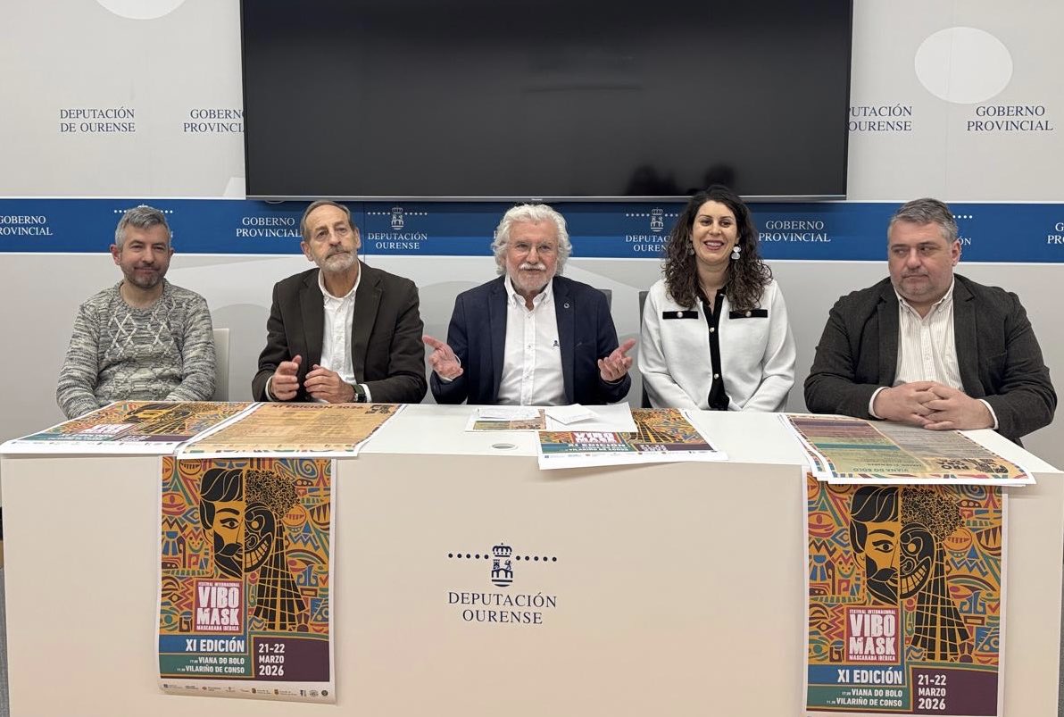 roslufe's tweet photo. No @CCulturalOu da @DeputacionOU presentación do Festival Internacional VIBO MASK. #ViboMask https://t.co/V2YcO1Ozs4