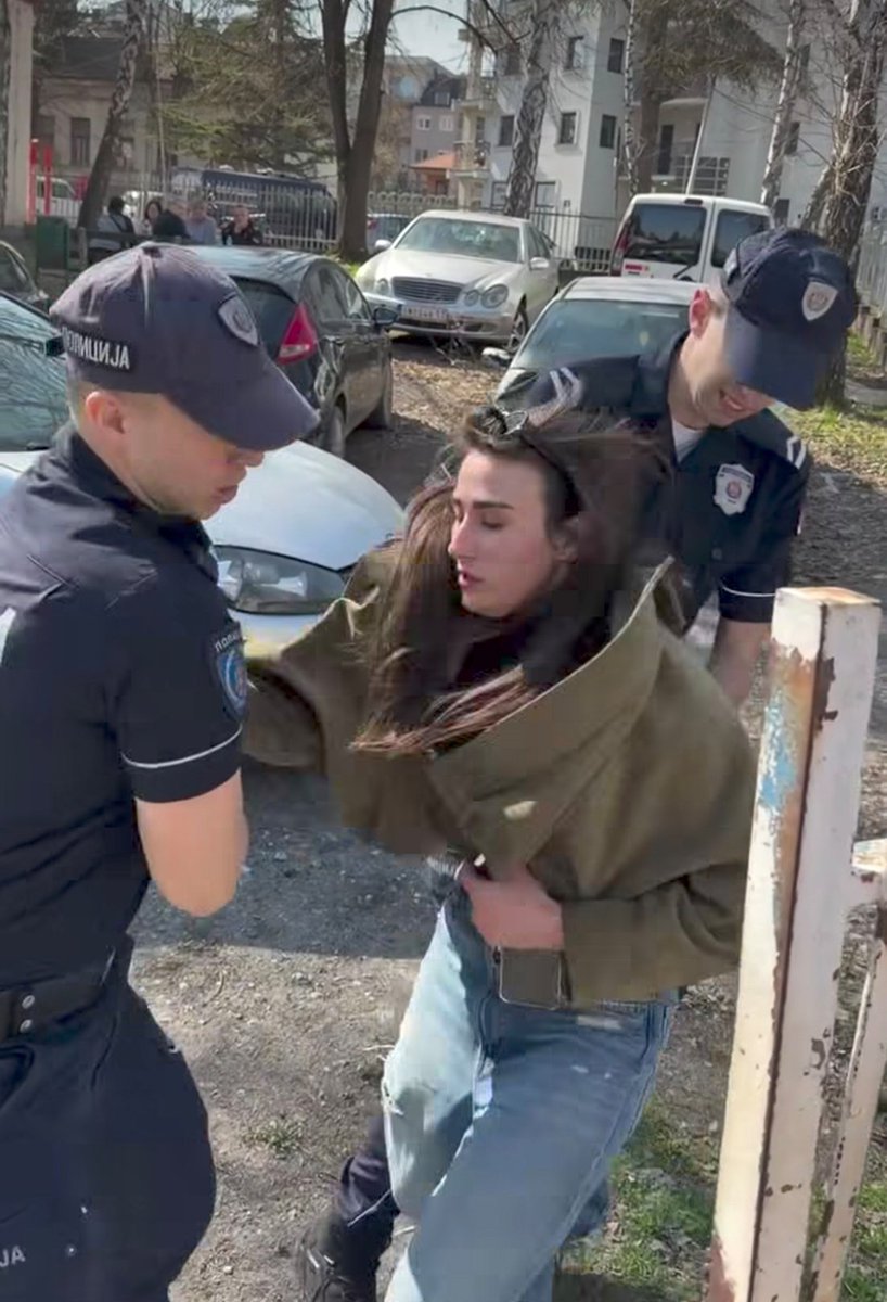 MFUBlokadi tweet media