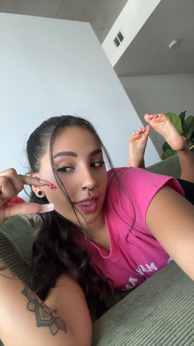 Goddess Roxy tweet media