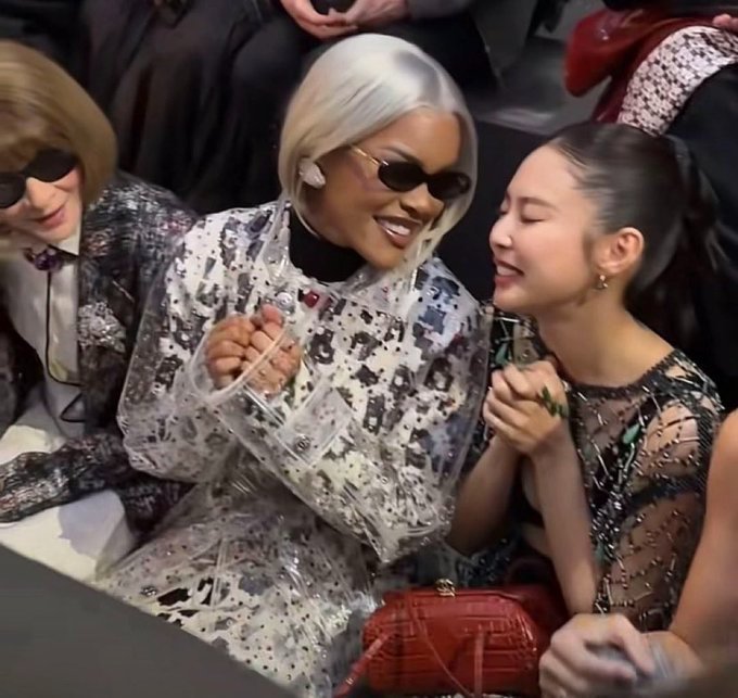 Nightangleey6i's tweet image. We will be getting so many things this year #excited