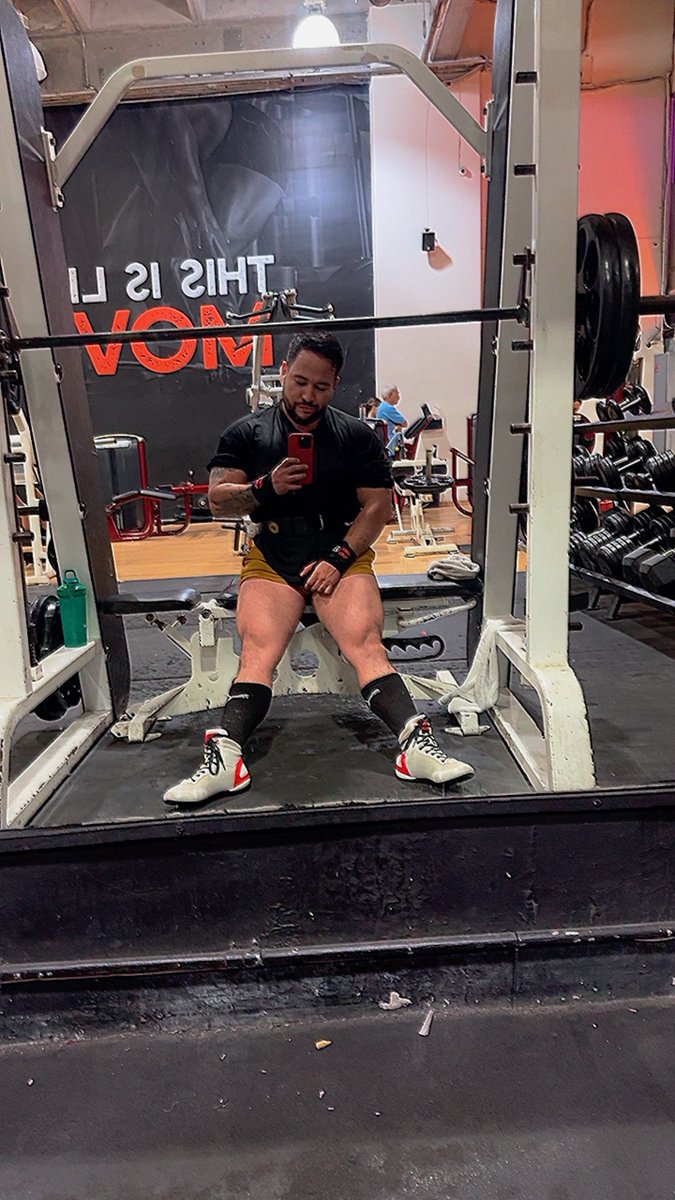 Muscle cow tweet media