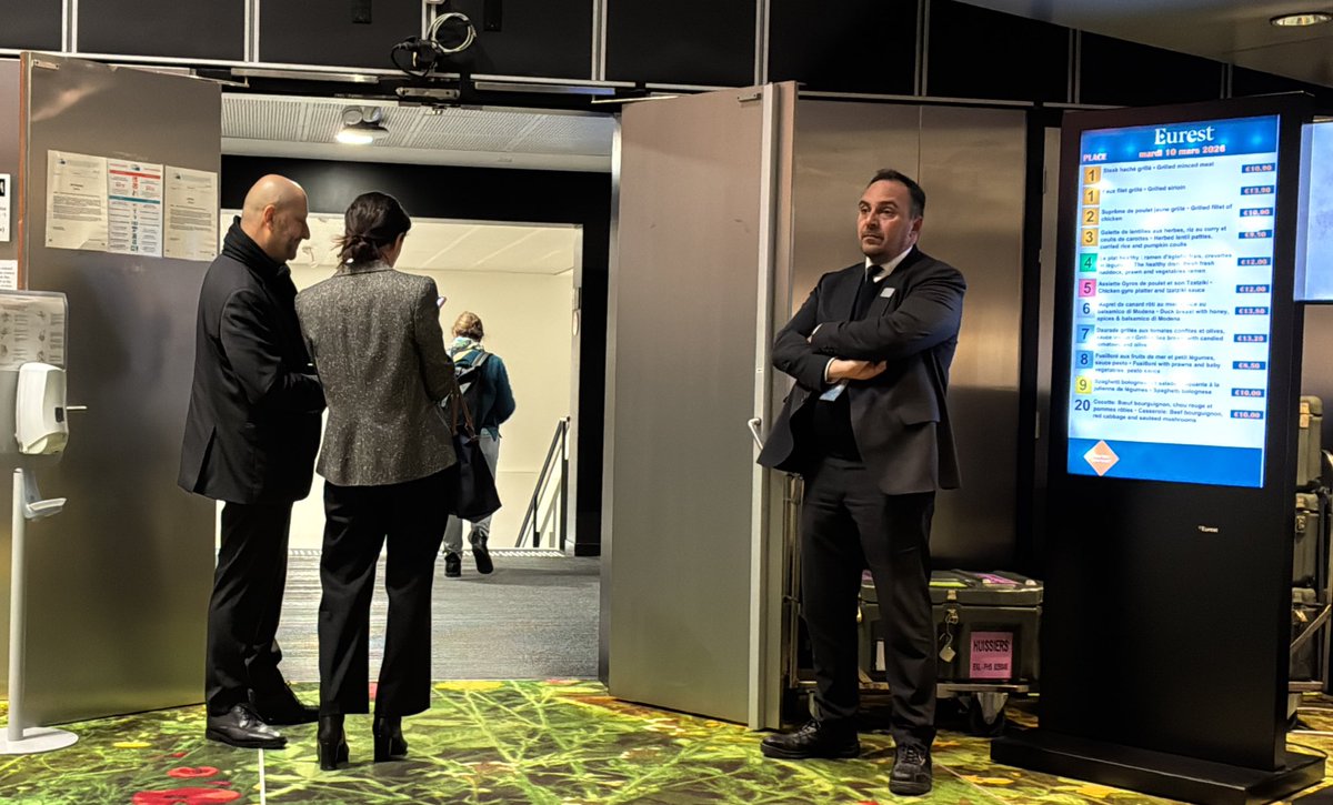 Eddy Wax ✍️ tweet media