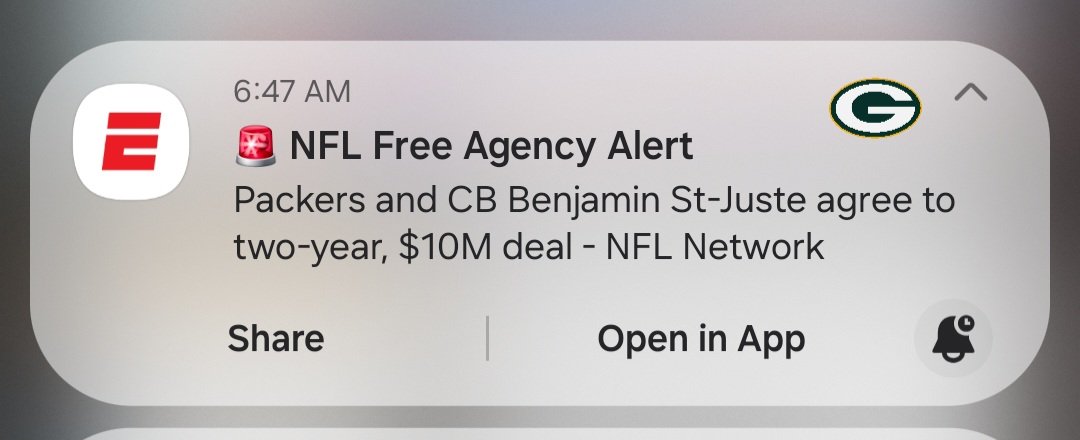 gjbender1's tweet photo. @JenGabeChewy Packers did sign someone this morning https://t.co/B3NaHHbung