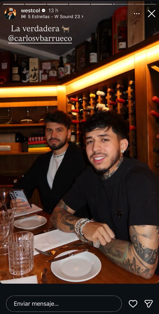 ESTIVENTANGAKL's tweet photo. K paso con la pelea de robotin ?? Le paso factura el karma de nuevo hahaha ese mk las está pagando todas seguiditas haha menosprecio y despidió el manager k le consiguió lo único relevante k puédese tener este año y el mismo manager lo bajó 🤣🫵🏼 burlándose d Carlos y lo pagó caro https://t.co/PqzMatbGXT