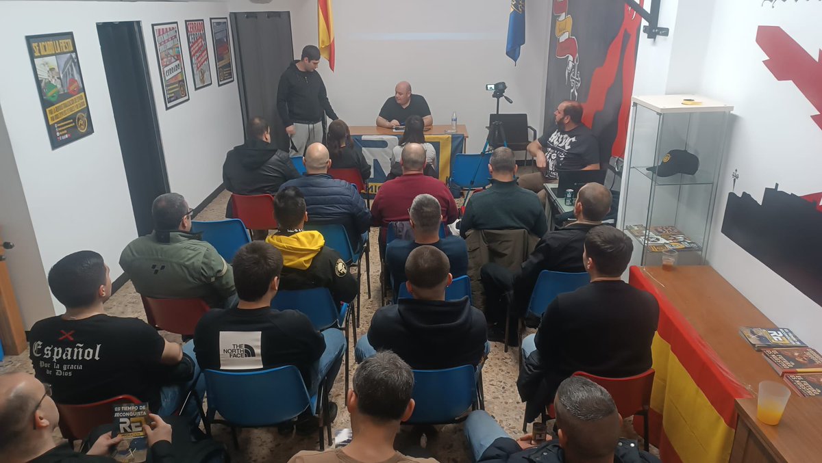 RRemigracion's tweet image. 📷🗣️Imágenes de la presentación de la plataforma Remigración y reconquista en Logroño, ¡INVIERTE LA RUTA! ✈️🏴 #remigración #logroño #remigracionyreconquista
