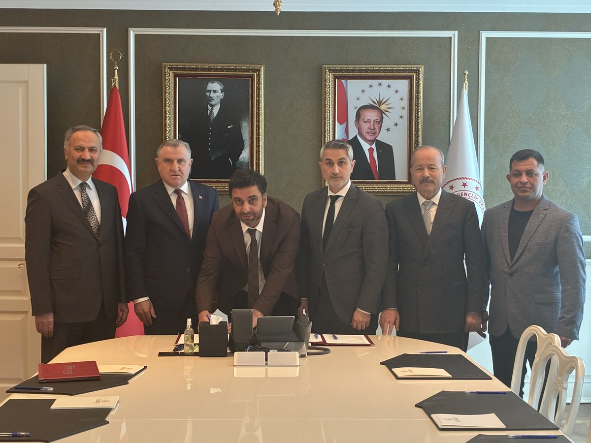 Afyonkarahisar’ımıza Gençlik ve Spor Alanında İki Büyük Müjde

Afyonkarahisar’ımıza gençlerimiz ve spor camiamız için iki önemli yatırımın müjdesini paylaşmanın mutluluğunu yaşıyoruz.

Erenler Gençlik Merkezi ile gençlerimizin spor, kültür ve sosyal alanlarda kendilerini