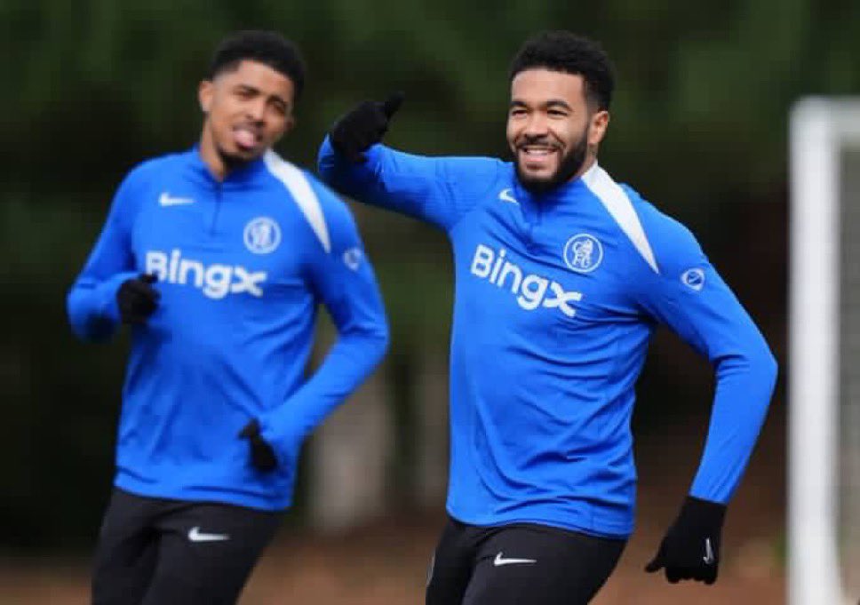 HassCFC's tweet photo. SOME PICTURES FROM TODAY’S TRAINING.
James is back at it today, and Levi Colwill has finally recovered. You love to see it. Yess💪
📸 @ChelseaFC | #PSGCHE | #LEVICOLWILL https://t.co/0lqNf2RHIK