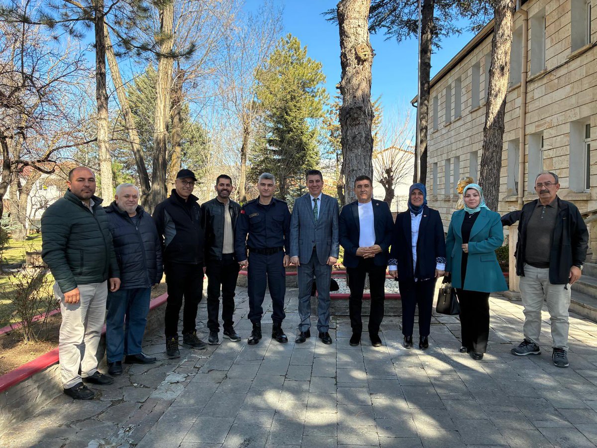 Ardından;

İlçe Emniyet Müdürümüz Mevlüt TÜYLÜ,
Şoförler Odası Başkanı Ümit ÖZTÜRK,
Esnaf ve Sanatkarlar Odası Başkanı Osman ŞENKAYA,
İlçe Jandarma Komutanımız Muhammed ŞAHİN’e
ziyaretlerimizi gerçekleştirerek Ürgüpümüz ile ilgili istişarelerde bulunduk.