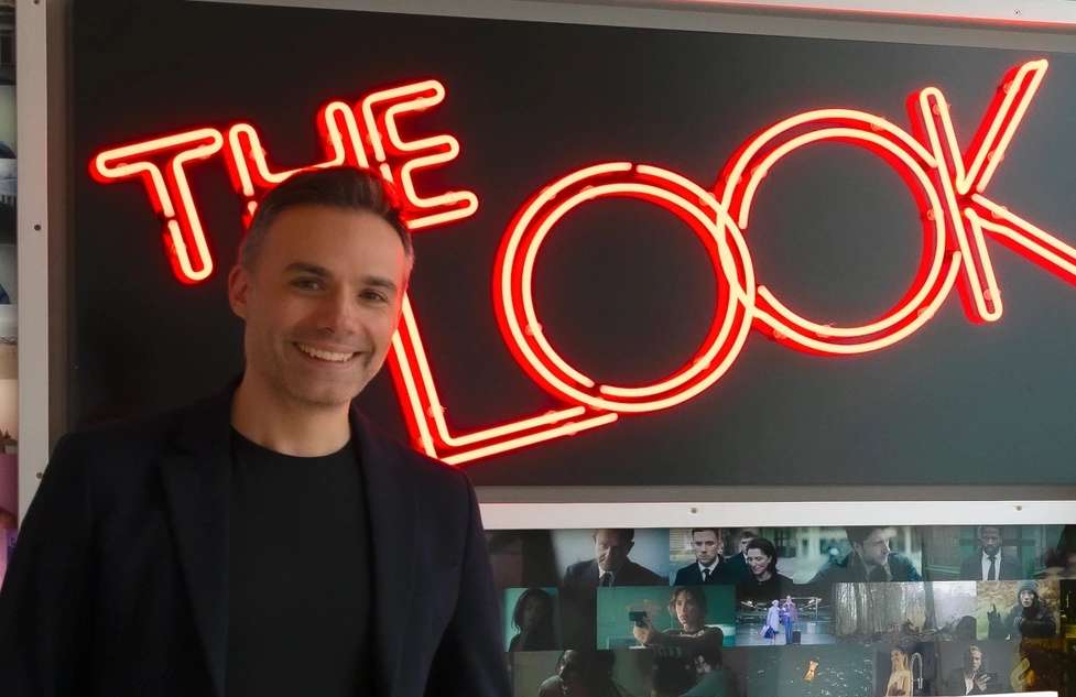 Light Illusion tweet media