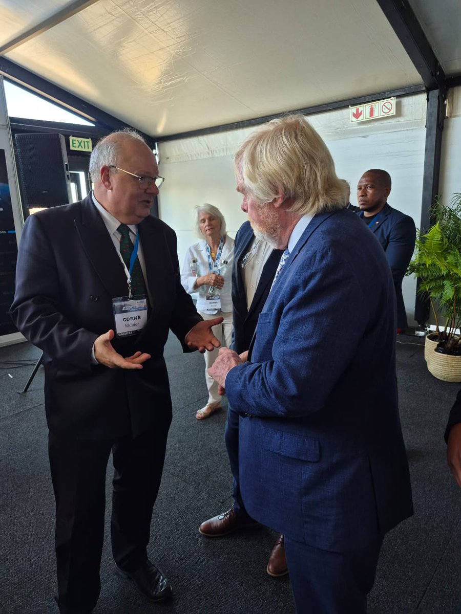 VRYHEIDSFRONT PLUS tweet media