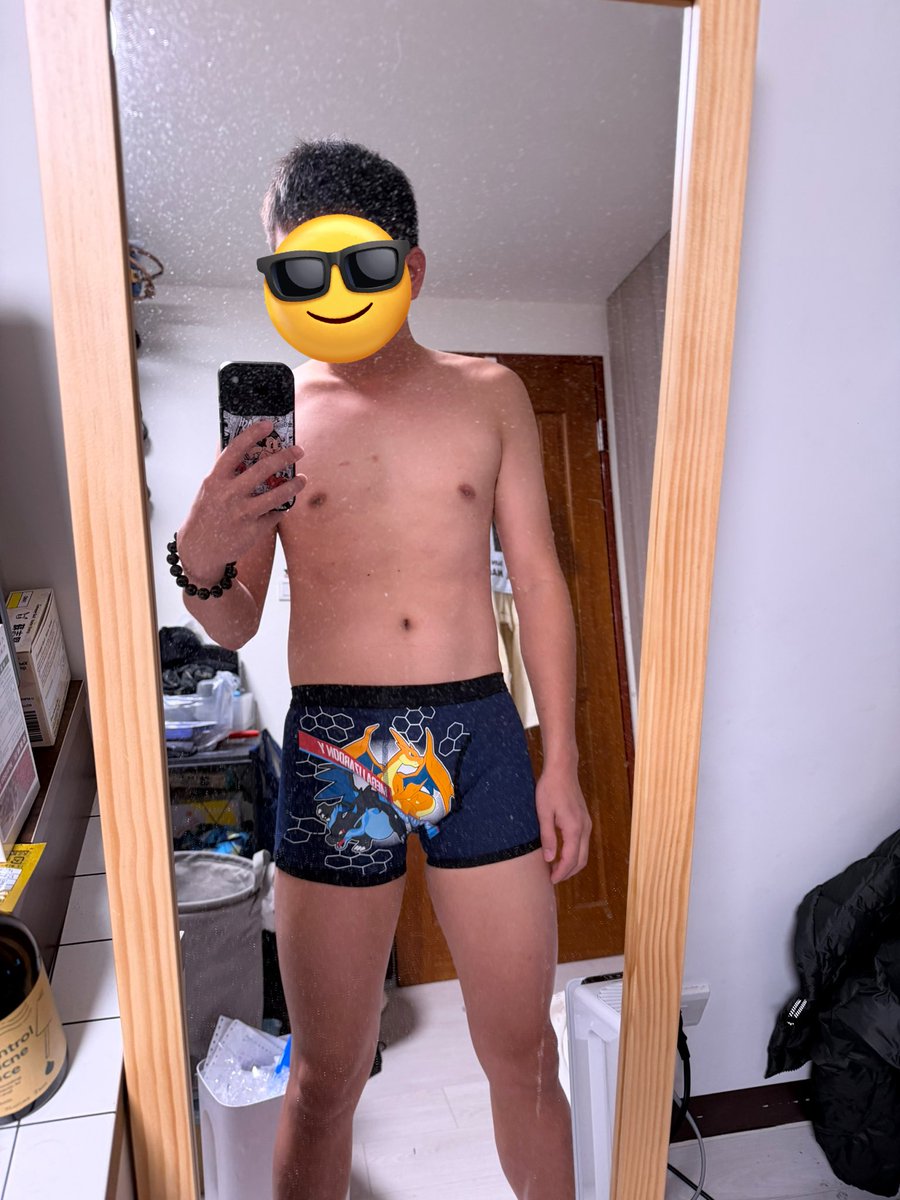 卡通三角內褲 tweet media