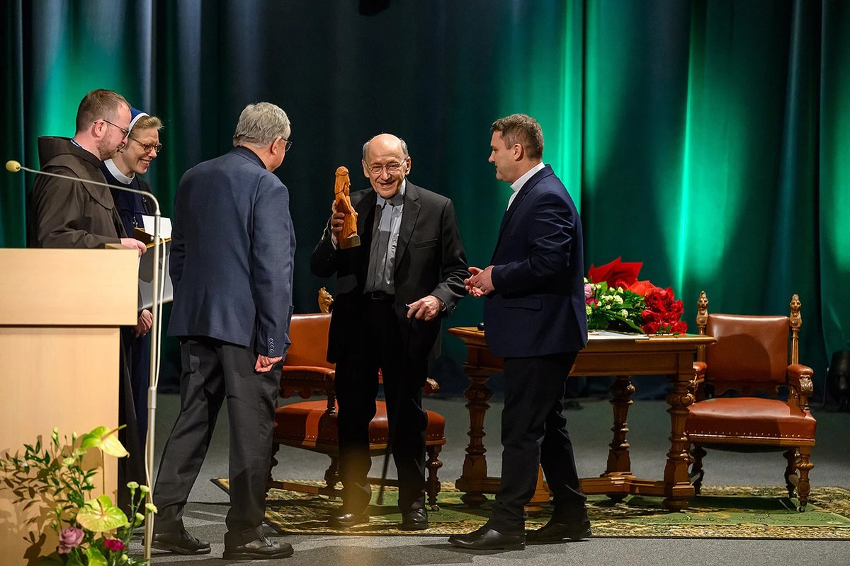 Uniwersytet Papieski Jana Pawła II w Krakowie tweet media