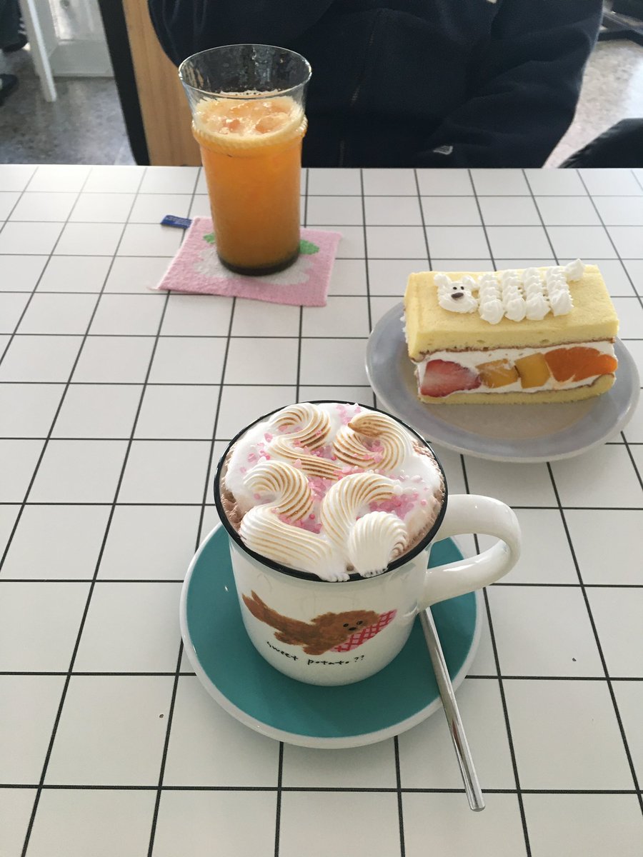 1618hee's tweet photo. 카페 이름의 뜻이 너무 귀여웠던 😍
산도가 진짜 맛잇어요 🤤

📍대전 흐그이므자 https://t.co/ZFWeQmVCpj
