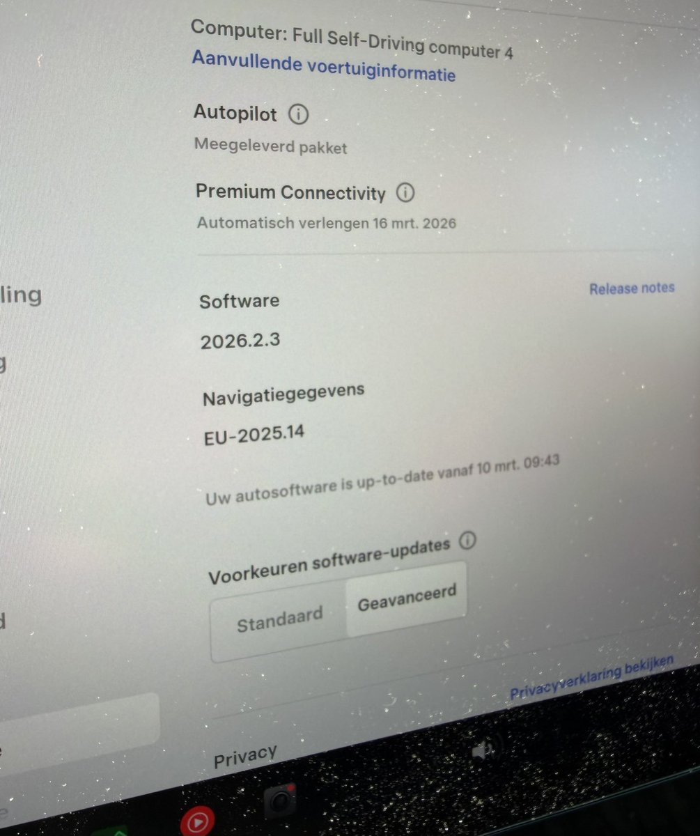 Tesla Inside tweet media