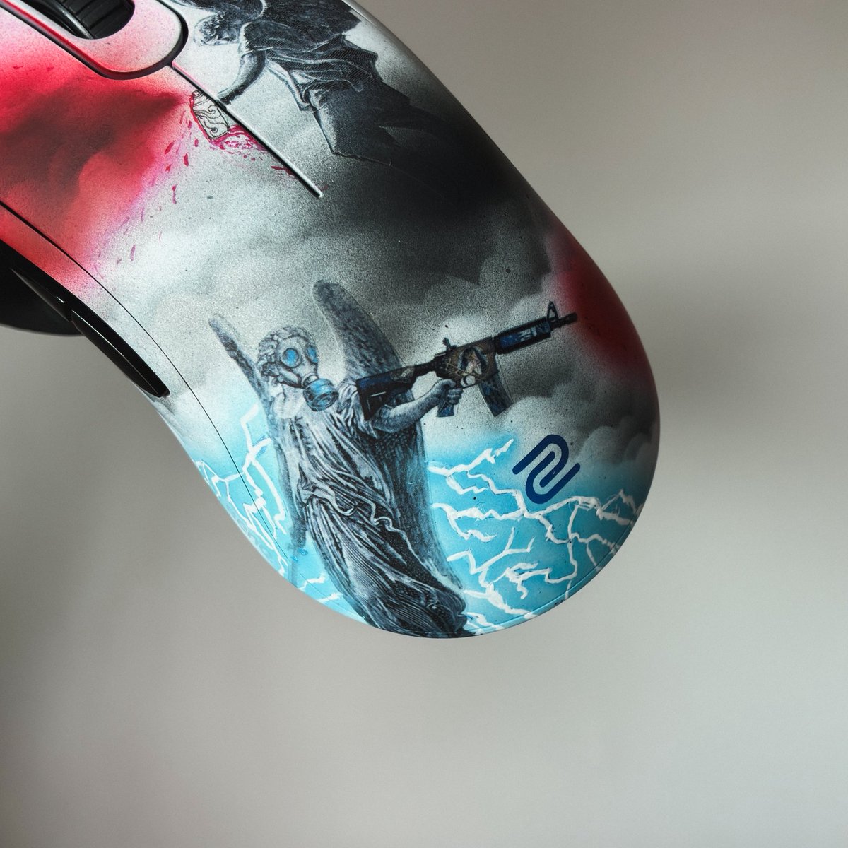 Customice tweet media