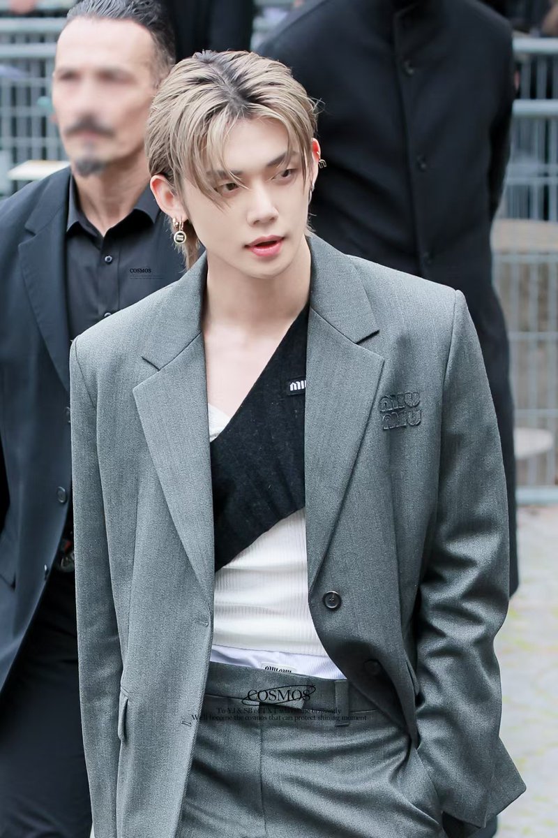sou22210's tweet photo. We believe Yeonjun will have an amazing and successful time at Miu Miu.
 
YEONJUN AT MIU MIU FW26
#YEONJUNxMiuMiu #MiuMiuFW26
#YEONJUN @MIUMIUofficial https://t.co/2uYc81MUW9