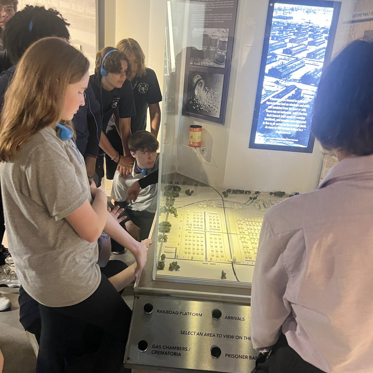 Brandon Academy 🦂 tweet media